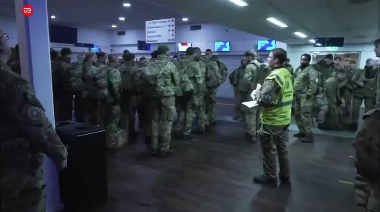 Danish combat troops have arrived. The Danish Army Chief, was on board the aircraft that landed on Monday evening in Kangerlussuaq, Greenland.–TV2